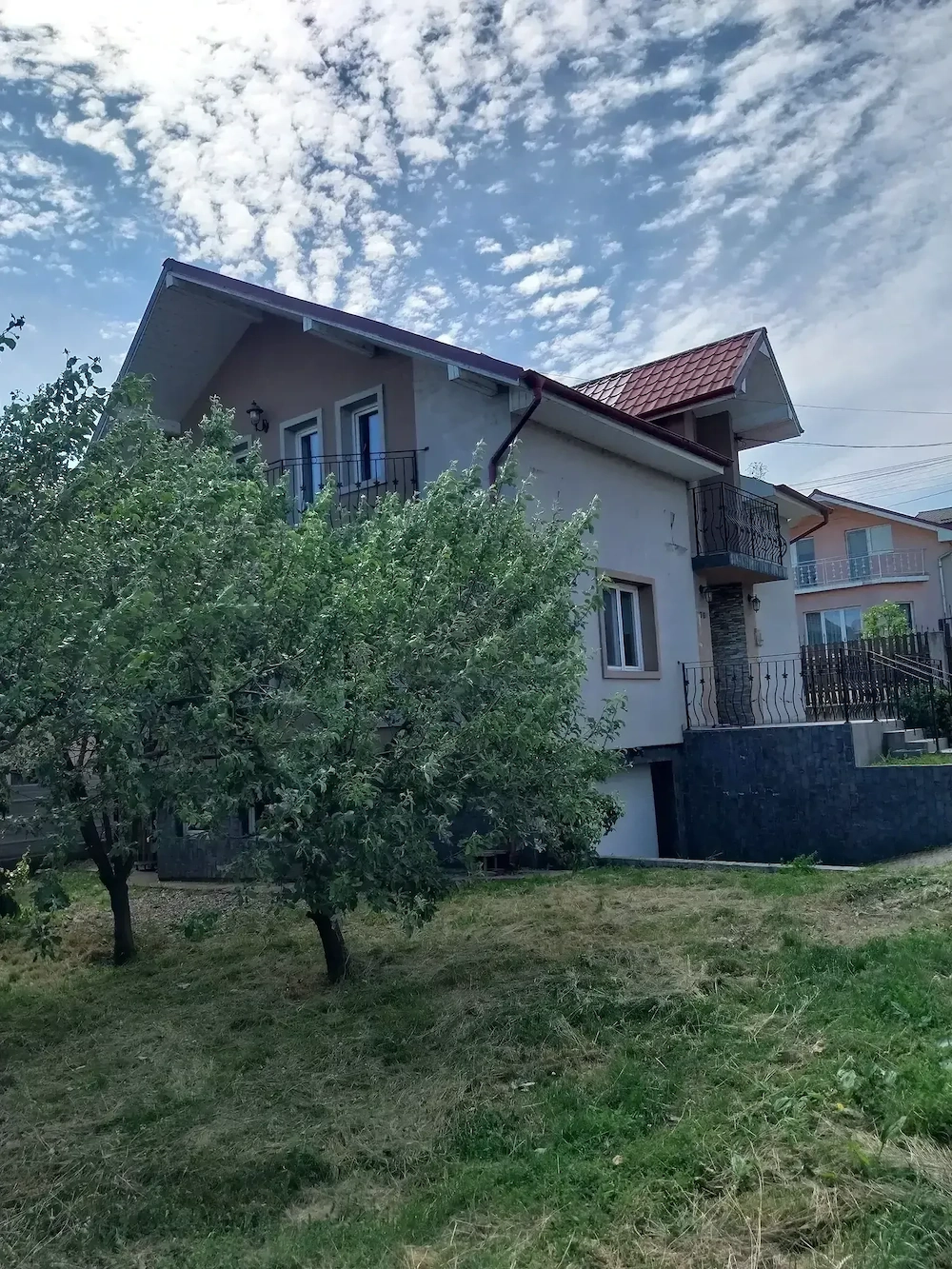 Casă spațioasă de închiriat Sânnicoară, 10 min de Lidl   Ideală pentru familie