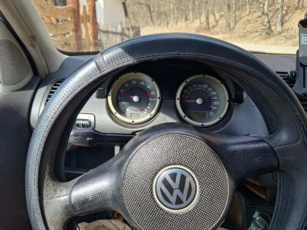 Polo 1.4. Benzina 2001