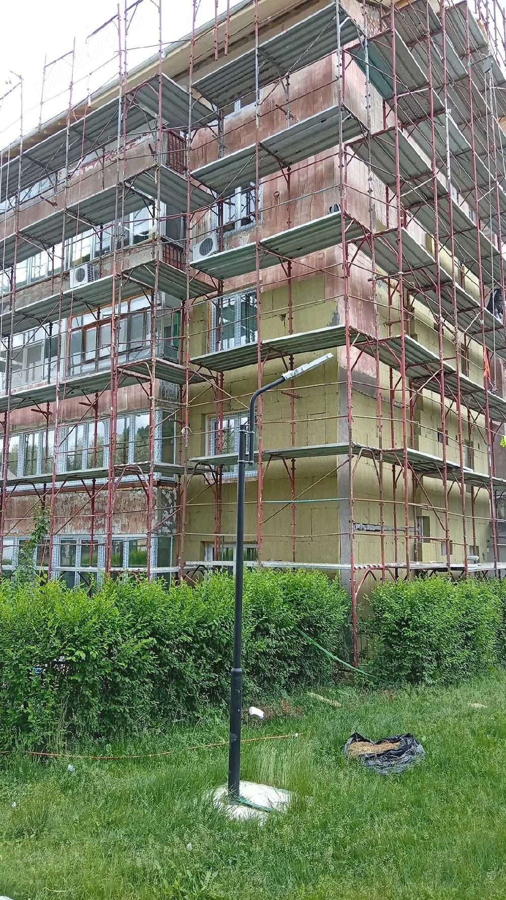 Sc vision angajează personal în construcții
