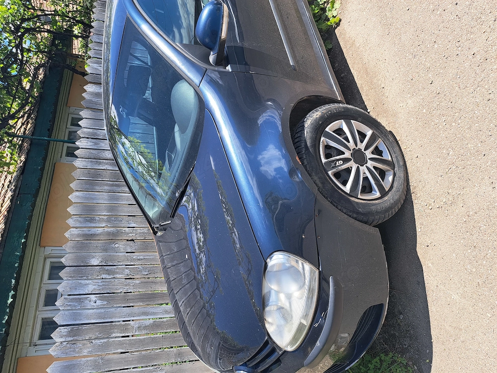 Vând volkswagen golf
