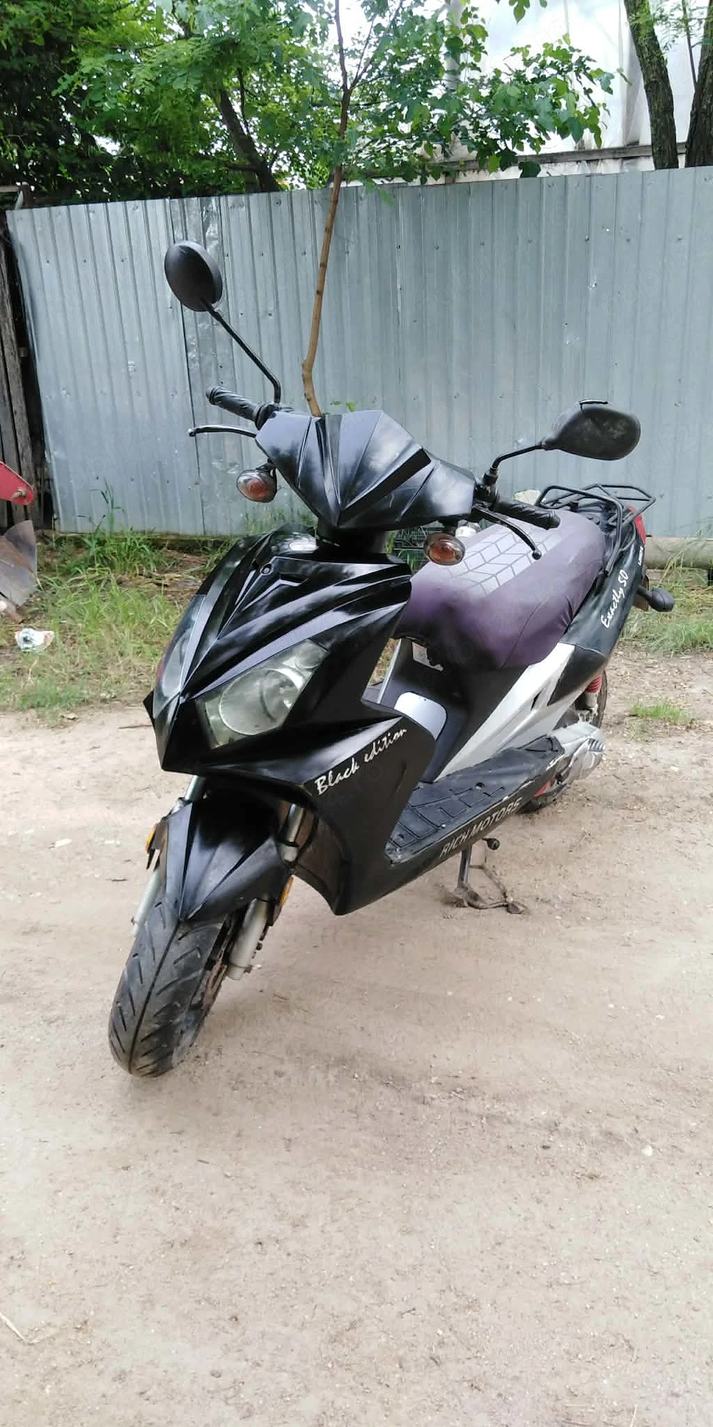 Vand Scuter în stare bună CPI RiCH