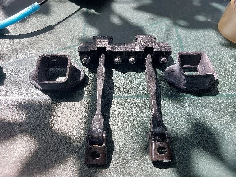 Opritor usa fata Bmw X1 F48