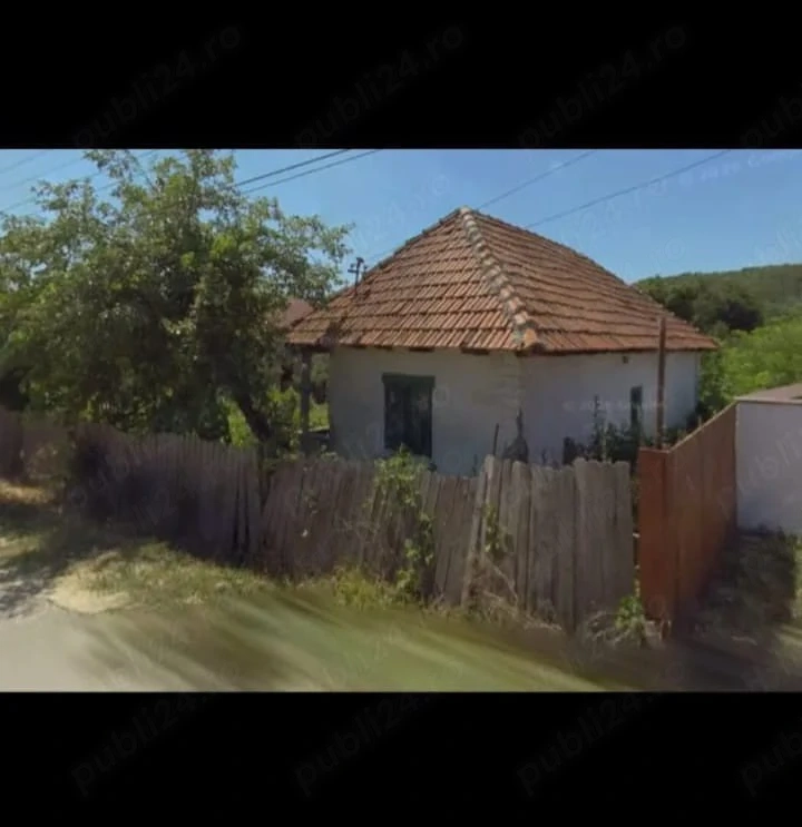 vand casă 