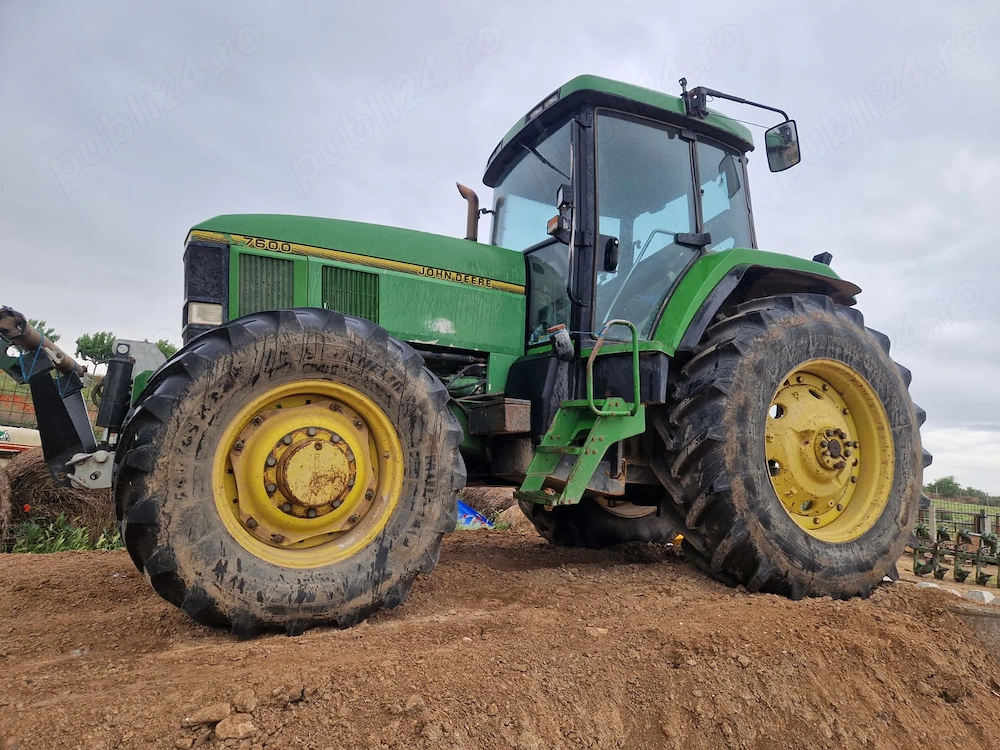 Tractor John Deere 7600