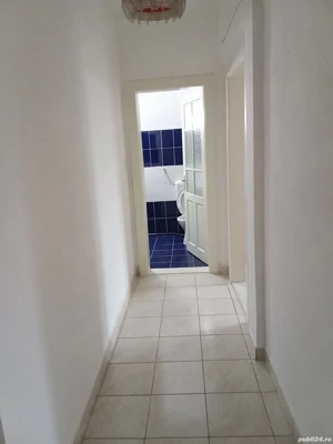 Inchiriez Ap. 3 camere decomandat, Oradea, central, nemobilat sau semimobilat., 