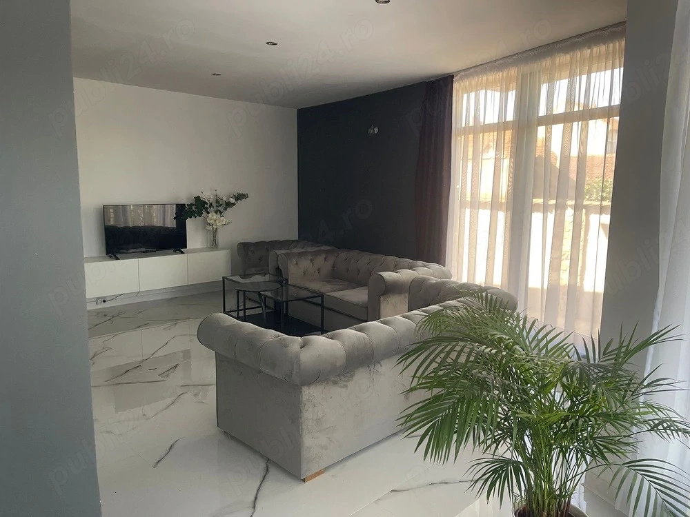 Proprietar, inchiriez apartament  la vila