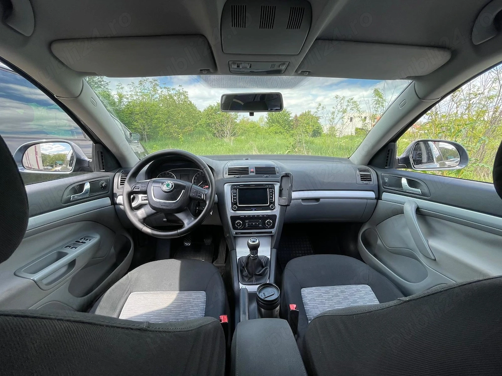 Skoda Octavia 2 Facelift 2011 | 2.0 TDI 140CP | Dotări Top
