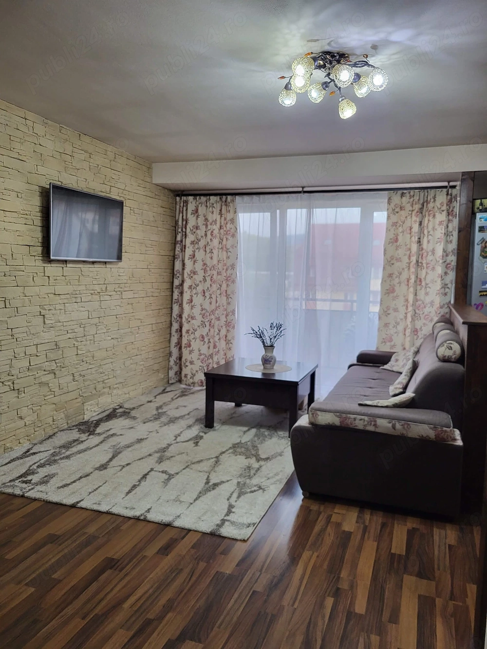 Apartament 3 camere cu scara interioara in Floresti zona Lidl