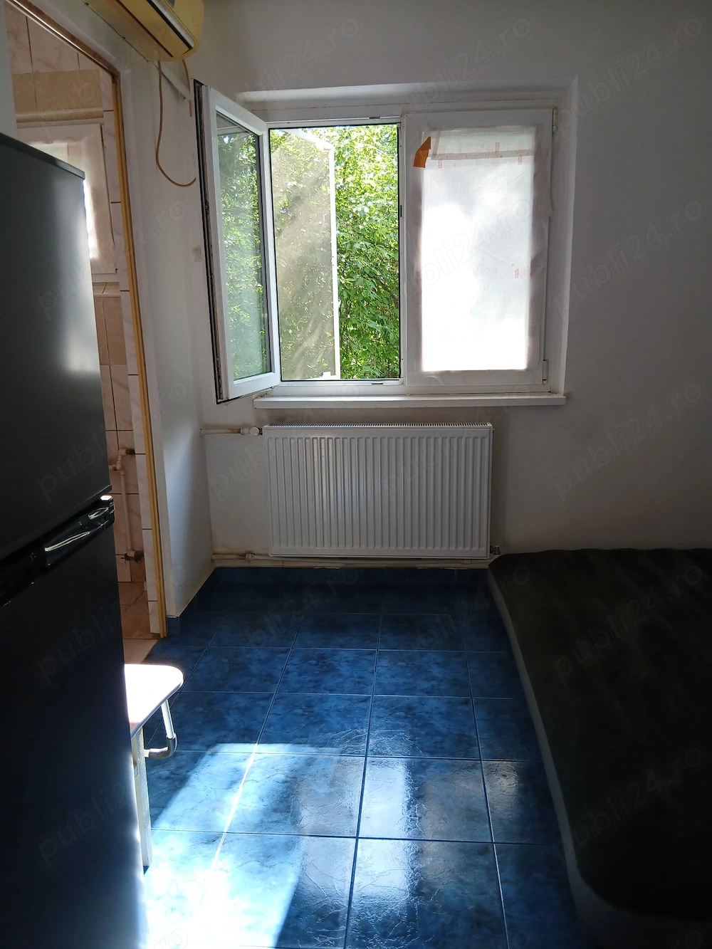 Proprietar vand Garsoniera in Titan, Postavarului, comfort 2 et. 1 10 bloc reabilitat 5 min metrou