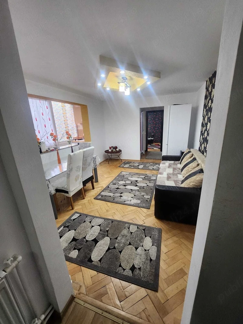 cv 20 Cartier Sasar, Zona RFN ap 2 camere 