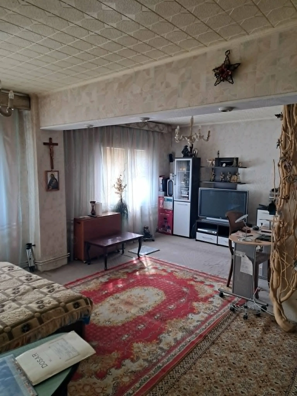Apartament 3 camere decomandate, etaj 3, in Comanesti 