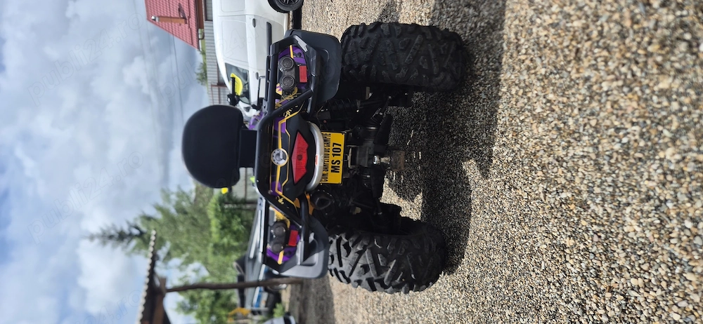 Vând can-am 800 R