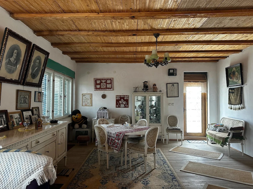 Casa vanzare sat Buciumeni judet Dambovita