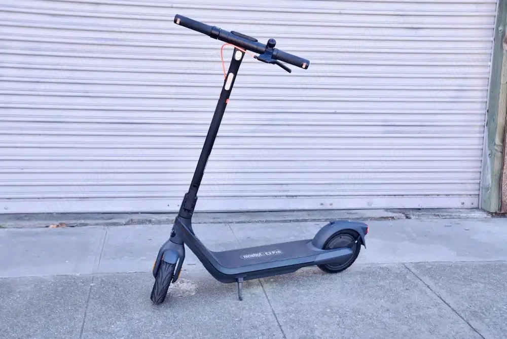 Trotinetă Segway NineBot E2 PRO