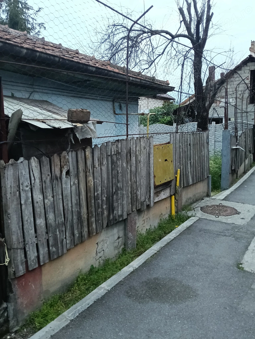 Casa brestei zona Biserica 
