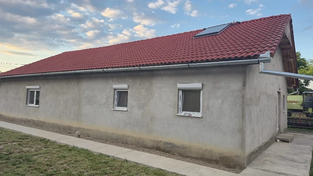Casă nouă de vânzare