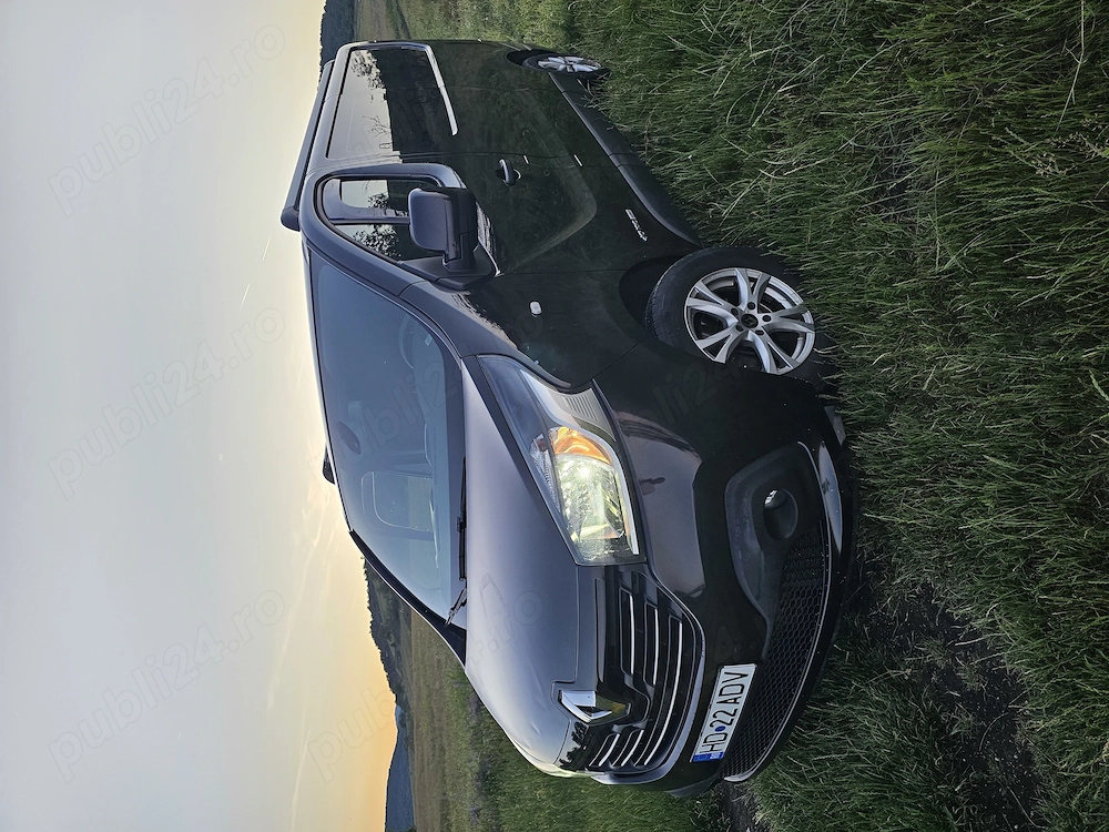 Renault Trafic 2016   140 CP   6 locuri   Încălzire auxiliară   Fotovoltaic   CarPlay   Cameră   LED