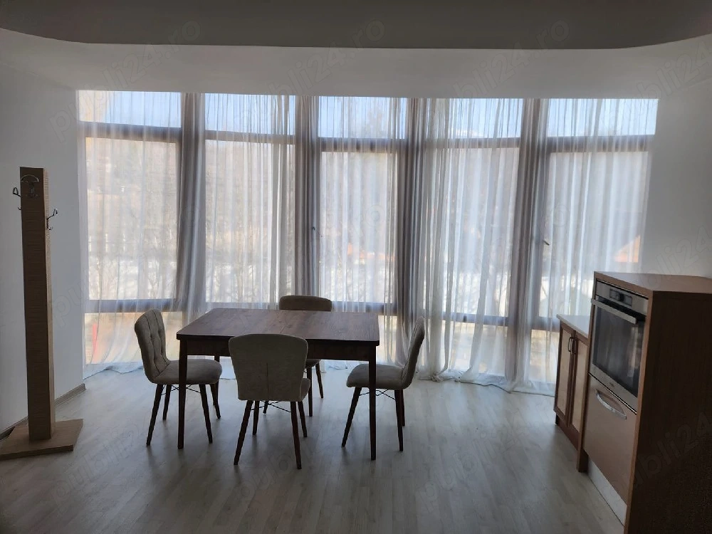 Se închiriază apartament 