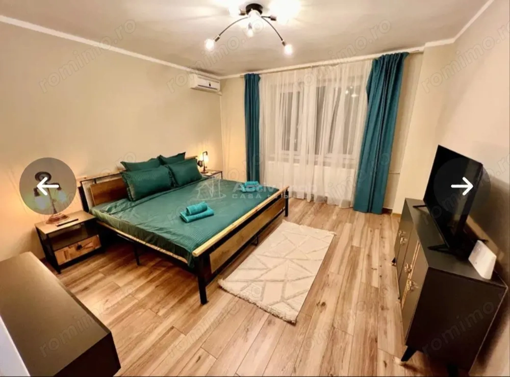 Vand Studio in Piata Ovidiu