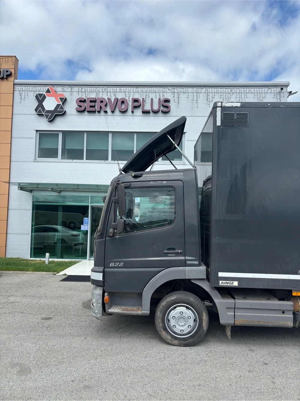 Mercedes Atego 822 cu lift 