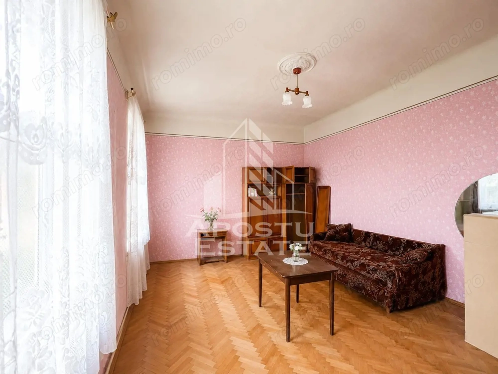 Apartament 2 camere la curte comuna, zona Odobescu Timisoara