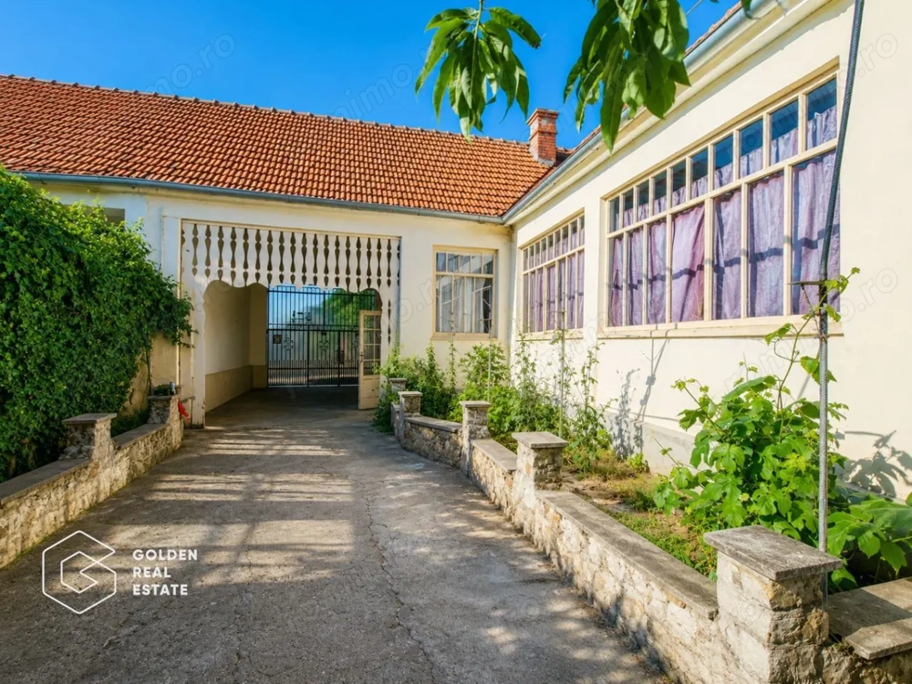 Casa cu teren de 420 mp, localitatea Paulis