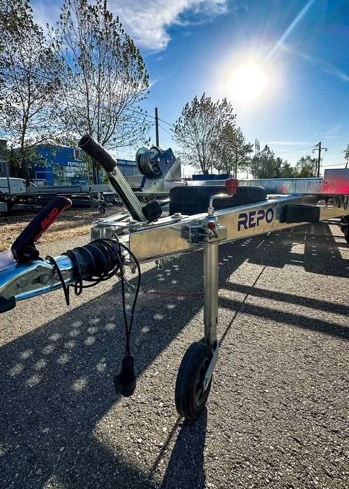 Remorca Transport Auto REPO,trailer,platforma 2700 kg
