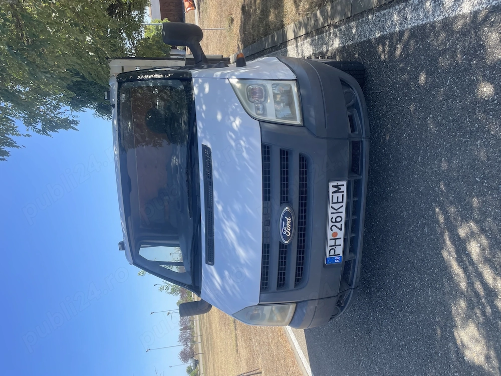 Vand sau Schimb Ford Transit 2008 2.4 Diesel 