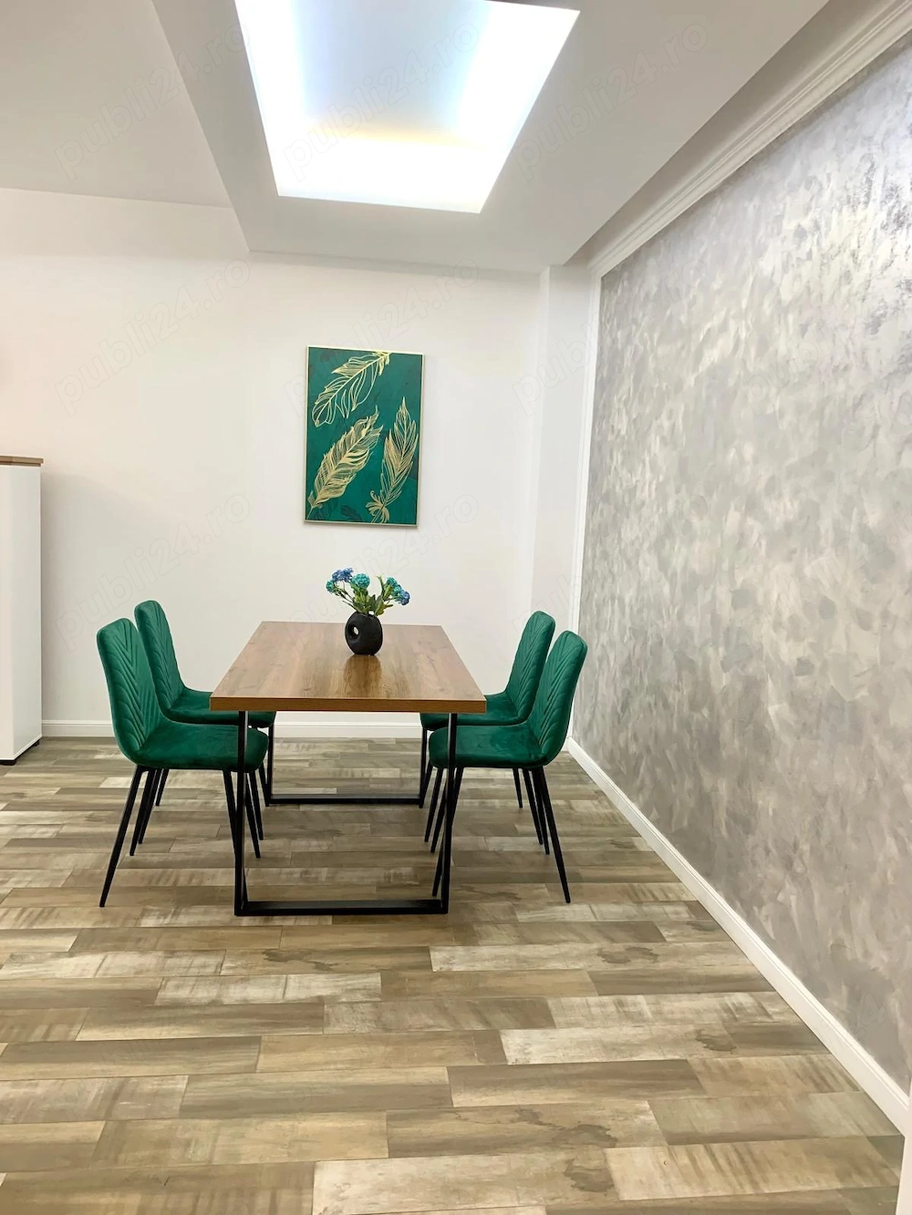 Direct proprietar închiriez  apartament 2 camere, parcare inclusă, zona Băneasa -Vatra Nouă