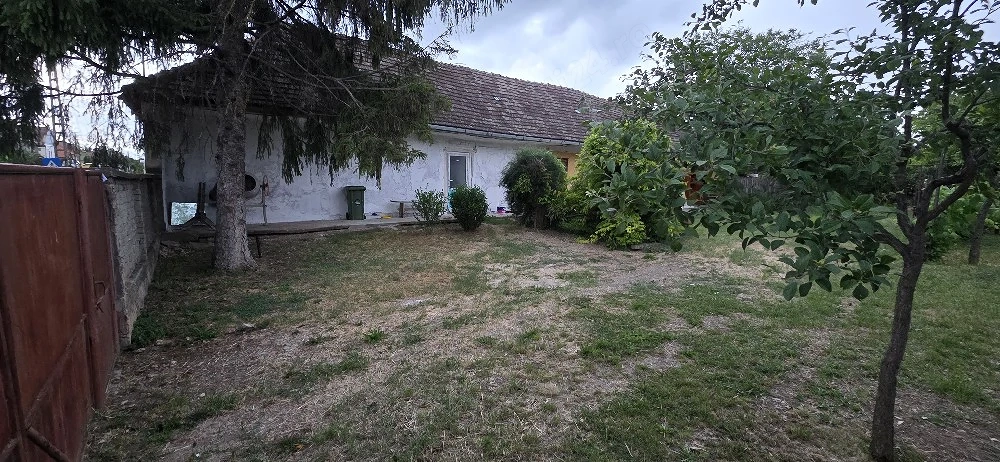 casă  de vânzare 