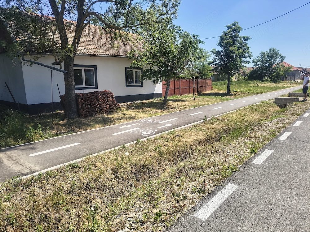 Vând casă în comuna Tormac 