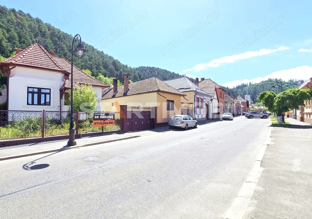 Casa 5 camere cu acces auto RASNOV