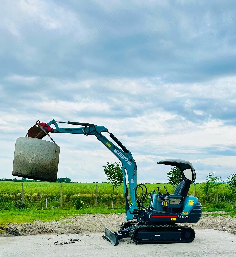 miniexcavator kobelco 2,8t  motor yanmar 