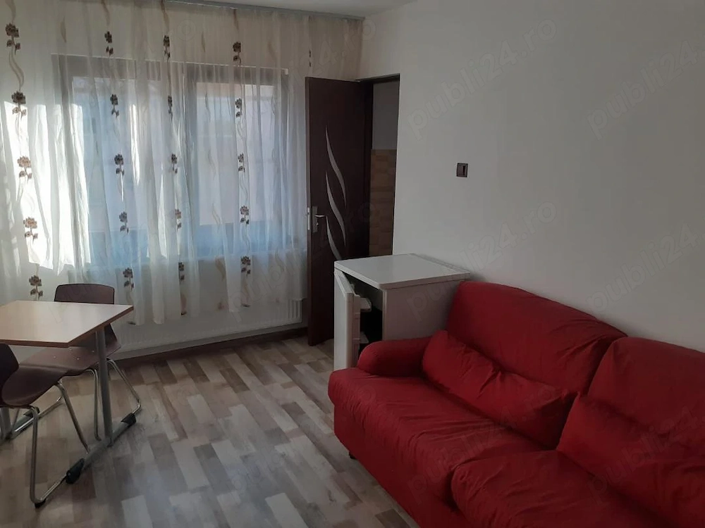 Ofer spre inchiriere apartament 2 camere  Resita