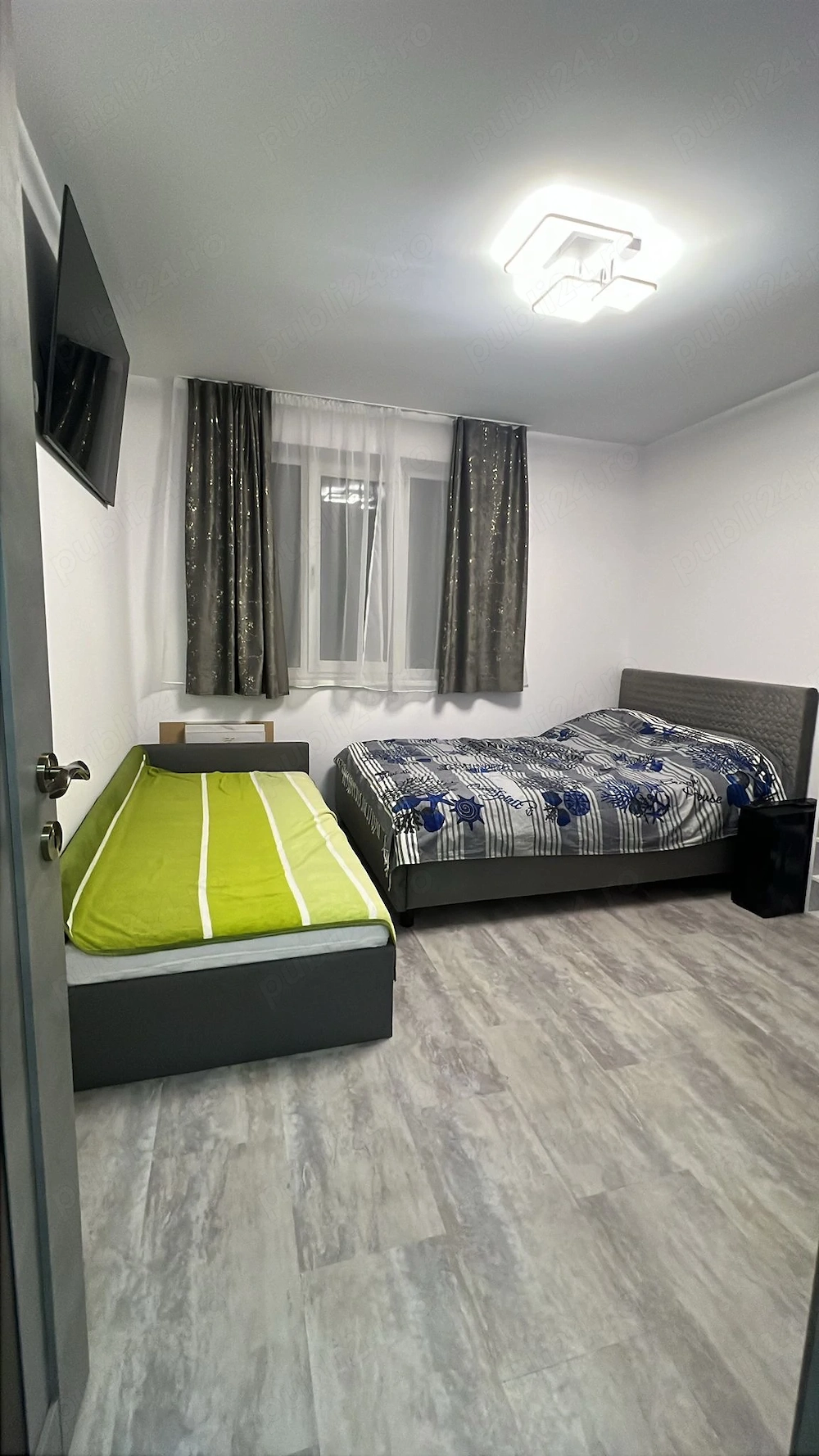 Proprietar vind apartament 