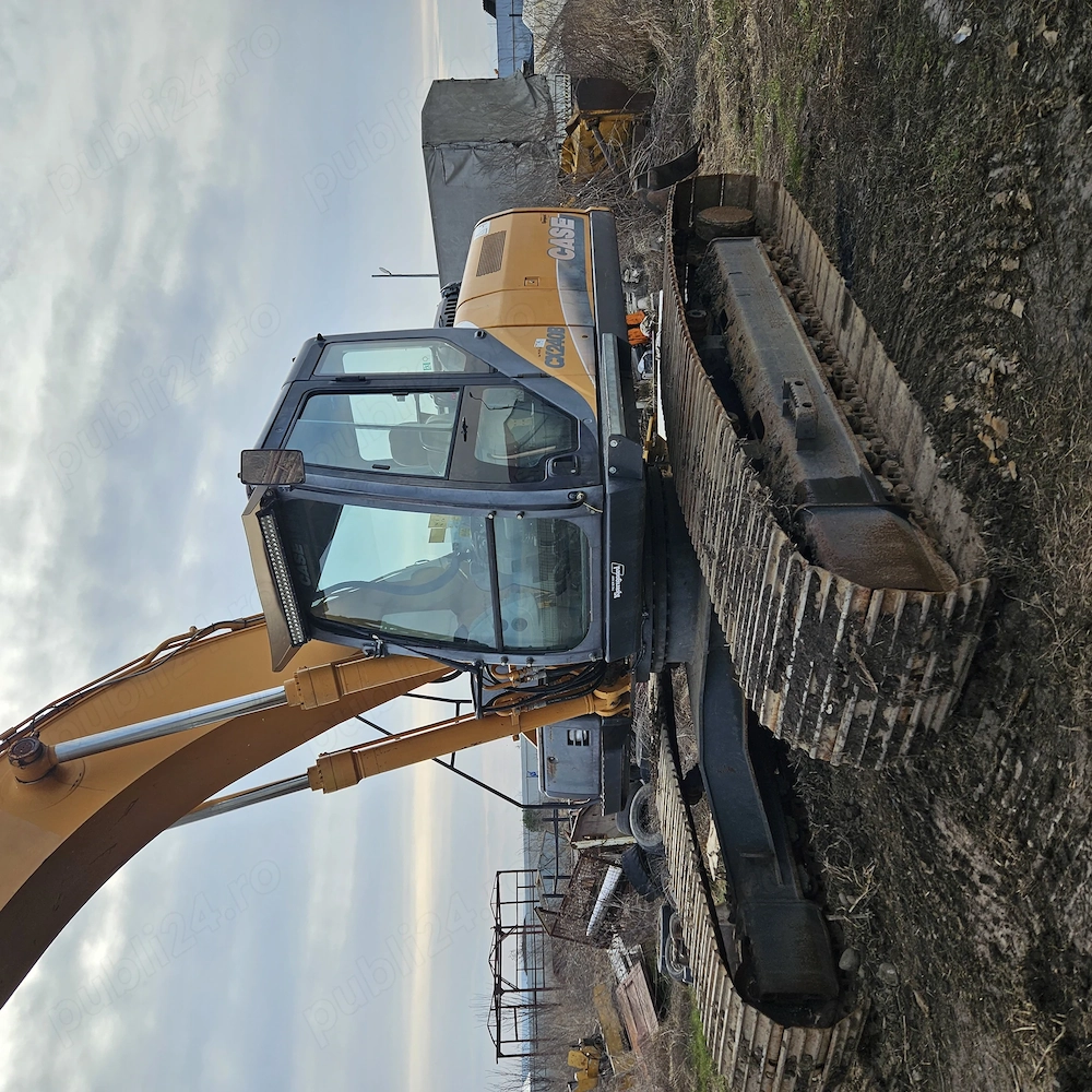 Excavator CASE CX240B, 2010, 10.000 ore, stare foarte bună