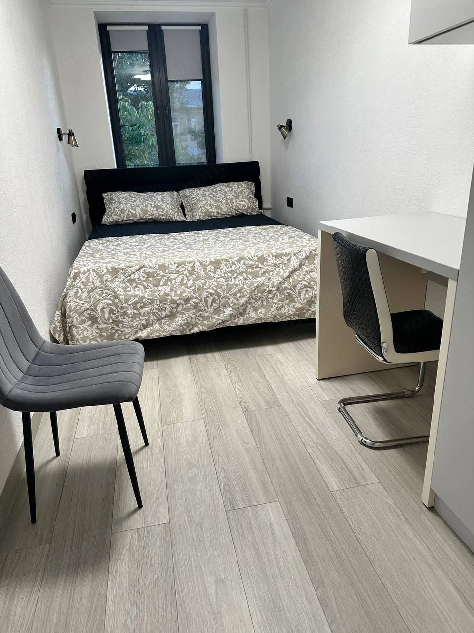 Apartament cu 2 camere de închiriat în zona 1 Decembrie