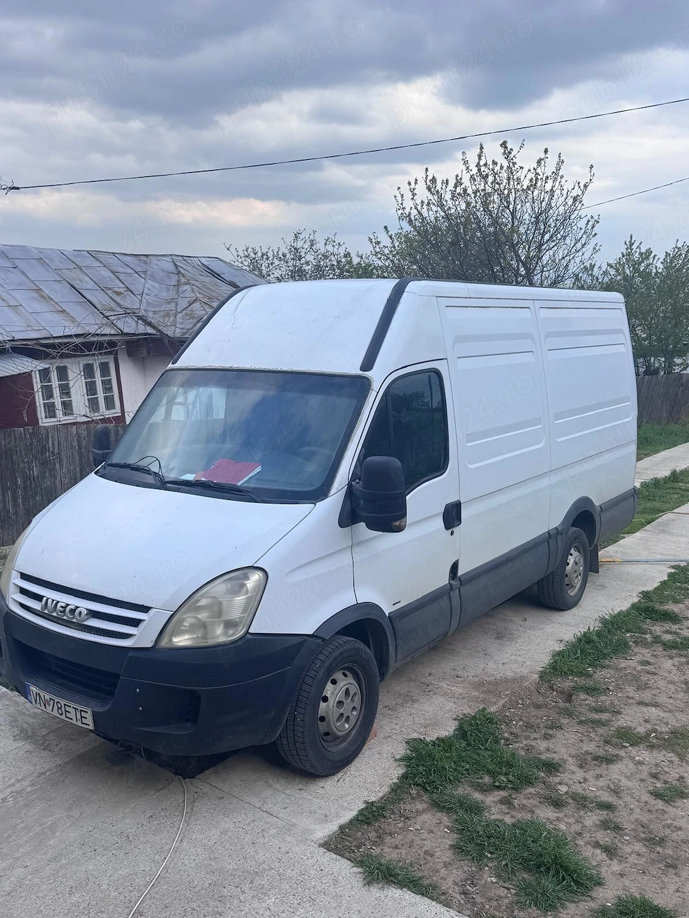 Vând Iveco Daily 2.3