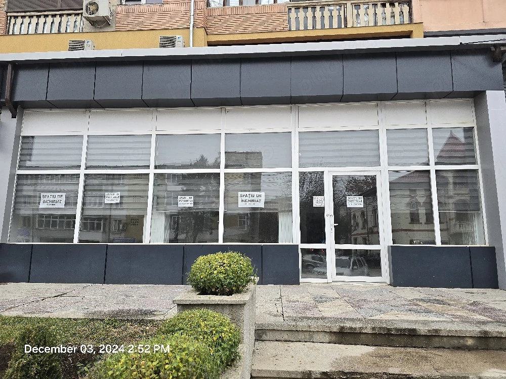 Spatiu comercial central 120mp