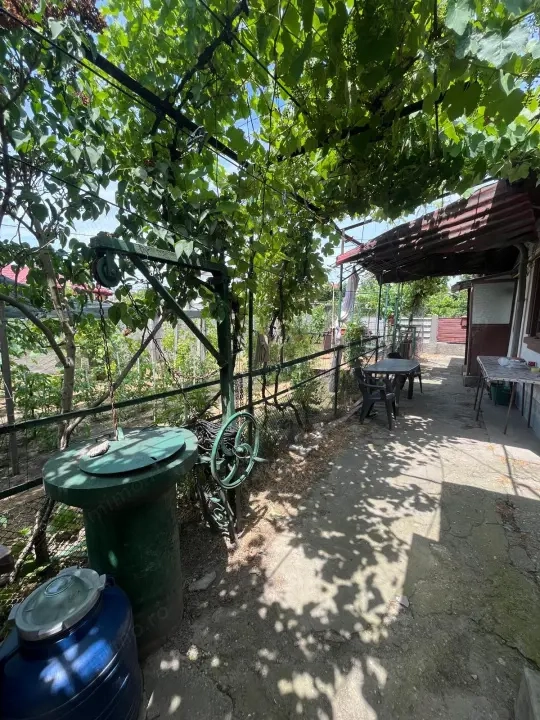 Casă cu teren 468 mp și deschidere la 2 străzi asfaltate–zonă Catargiu