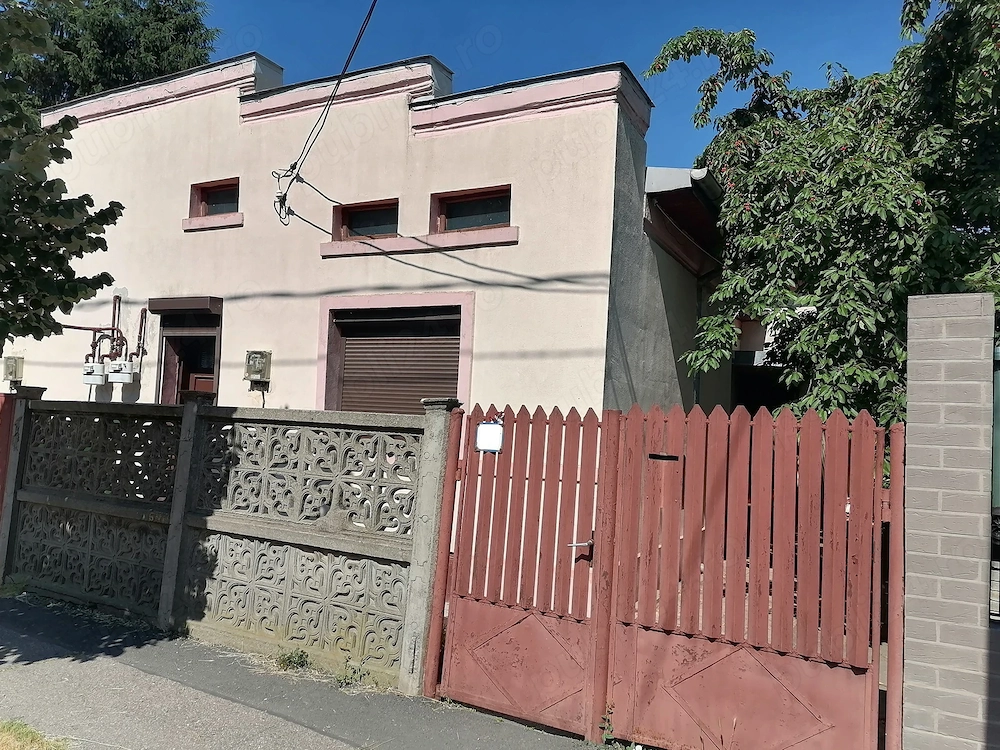 Casa din 3 camere cu curte Giulesti sector 1