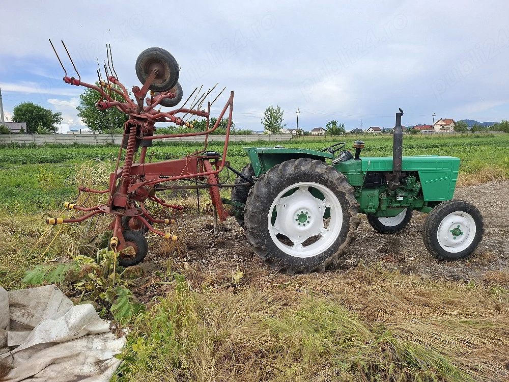 vând tractor same 