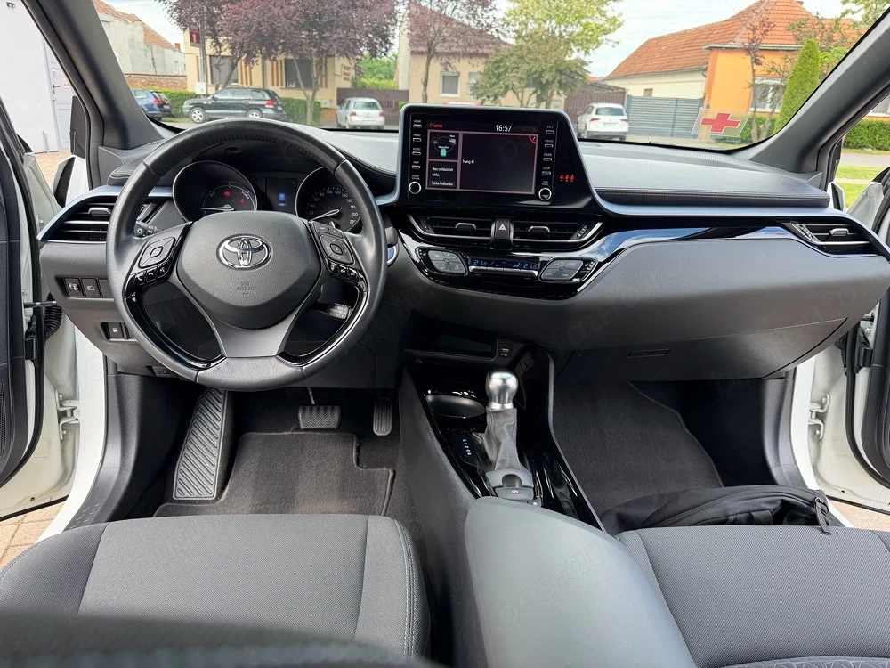 Toyota CHR Hibrid Carte Seviz Garantie Primul proprietar +set de cauciucur de iarna