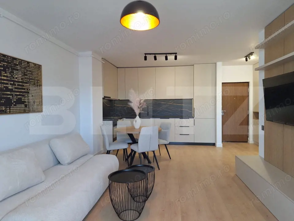 Apartament lux 2 camere 45 mp, terasa 10.50 mp, etaj intermediar, garaj, Eroilor
