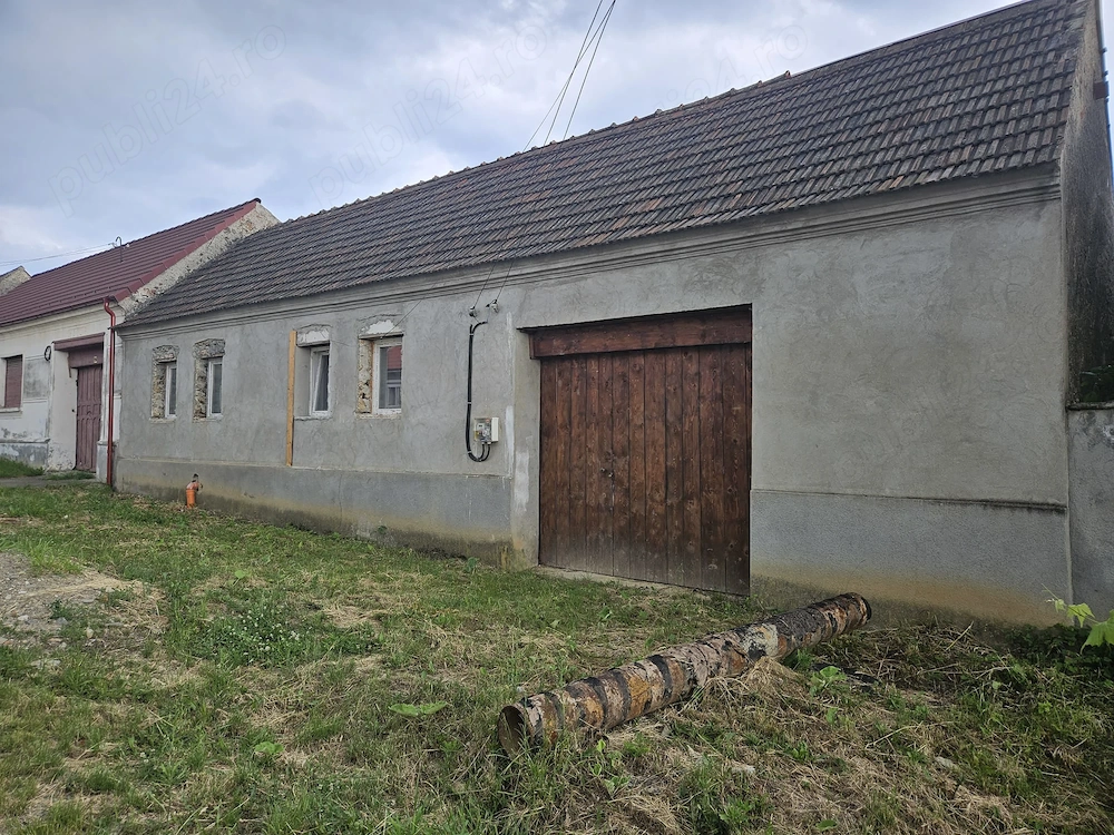 De vinzare casa renovata recent 