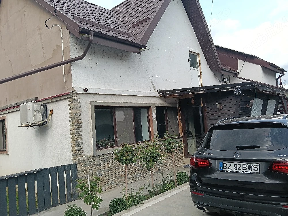 Casă de vânzare 