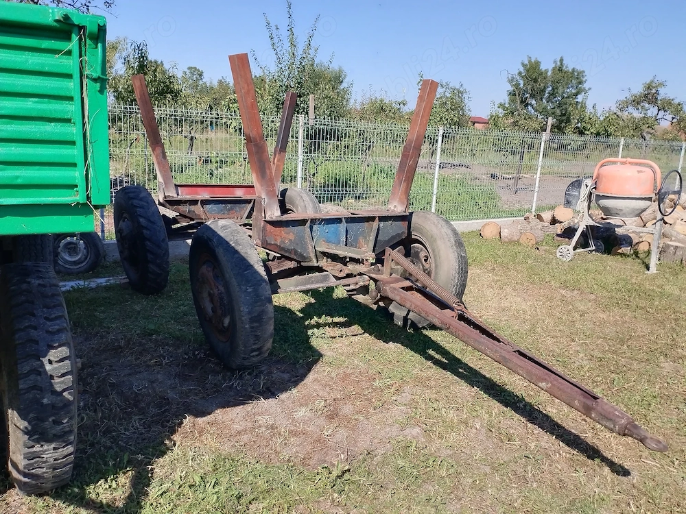 De vânzare.