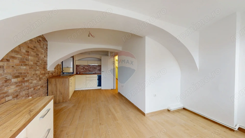 Spațiu comercial | Apartanent de locuit | Centrul vechi  Comision 0%