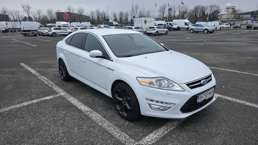 vând Ford Mondeo 2.0 Ecoboost benzina turbo 