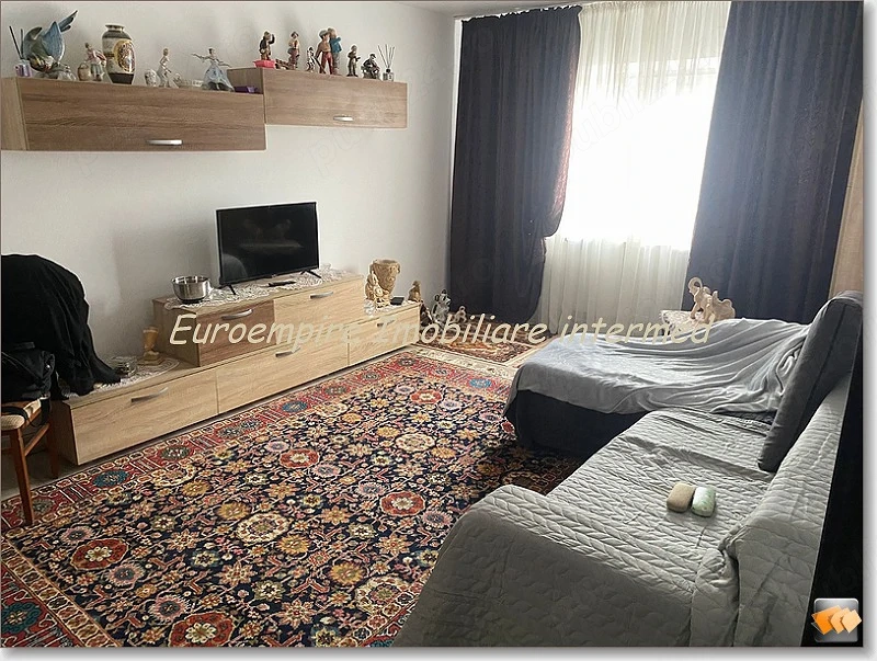 Apartament 2 camere decomandate zona Cet